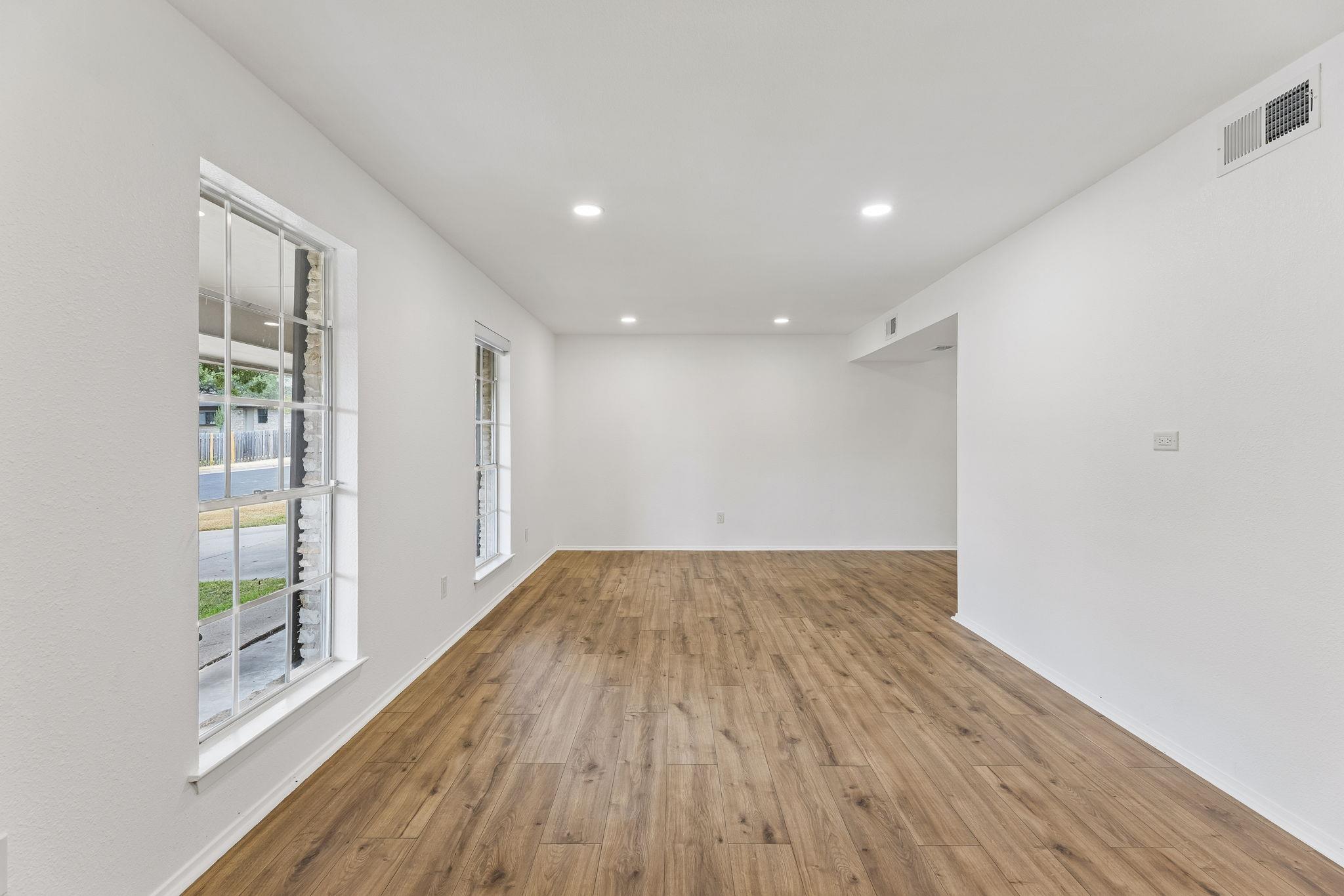 4303 Rimdale DR — photo 3