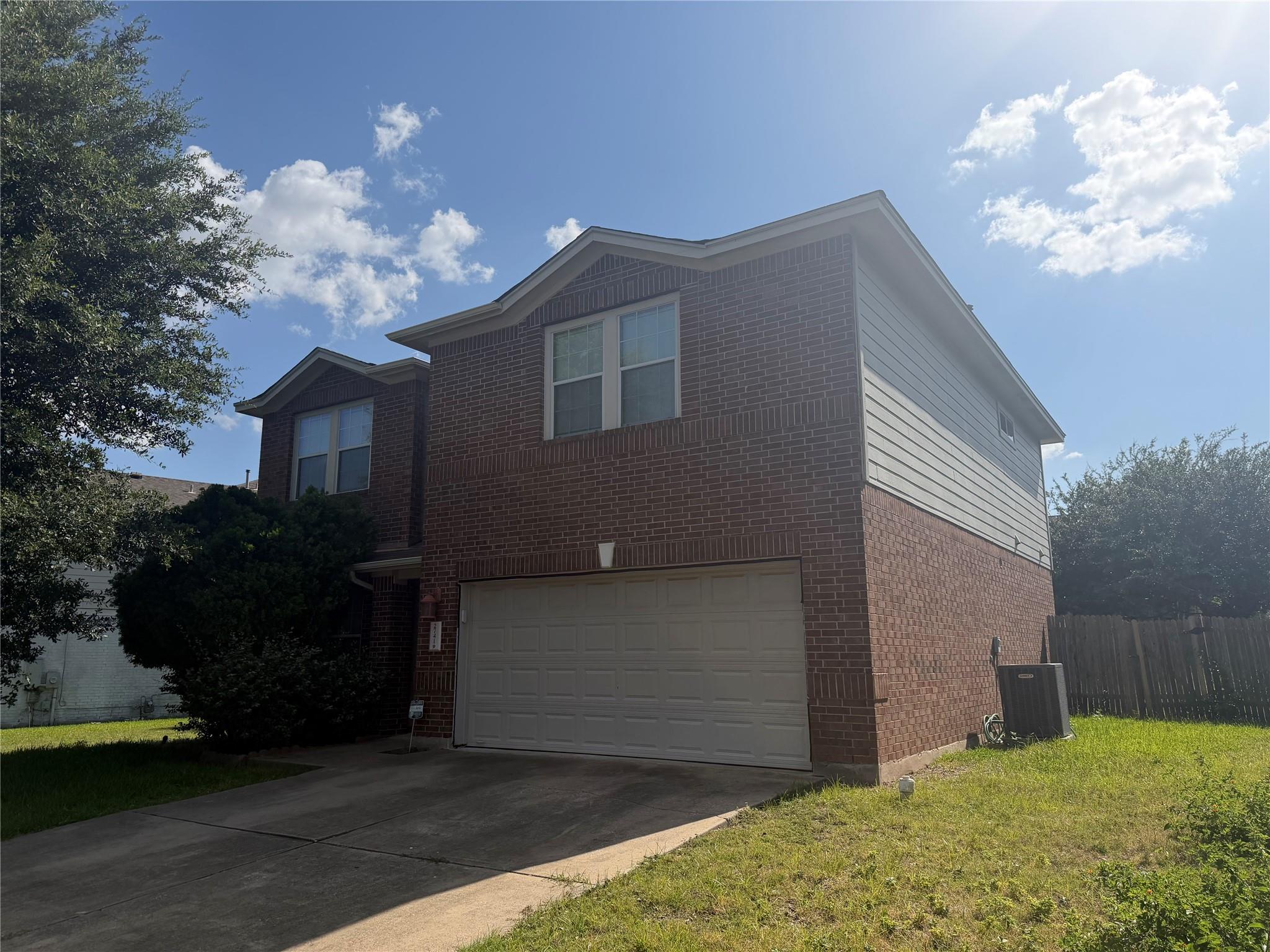 2741 Kickapoo Cavern DR