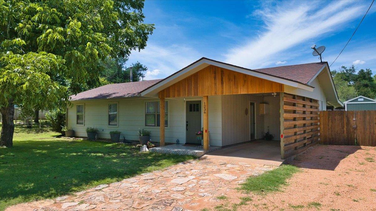 1236 Martin ST
