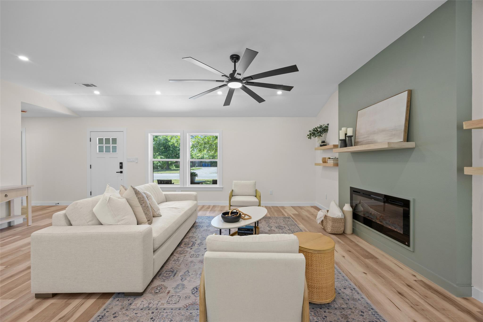 705 Campbell ST — photo 4
