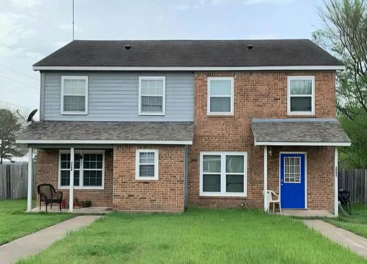 306 Anderson ST