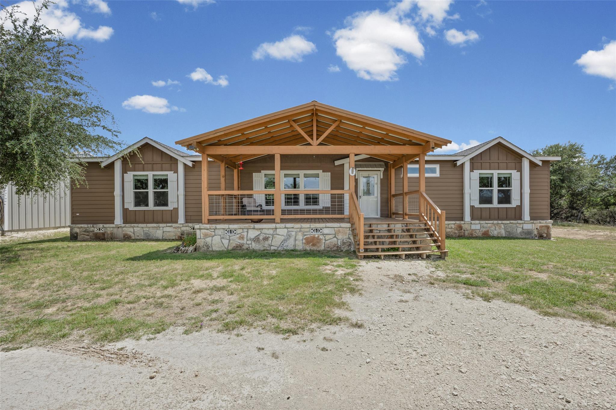 7870 Ranch Road 165