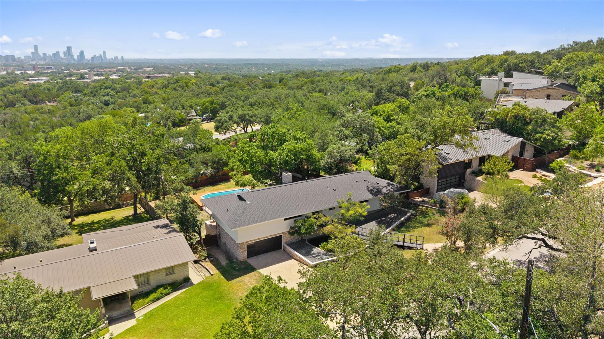 4905 Crestway DR — photo 4