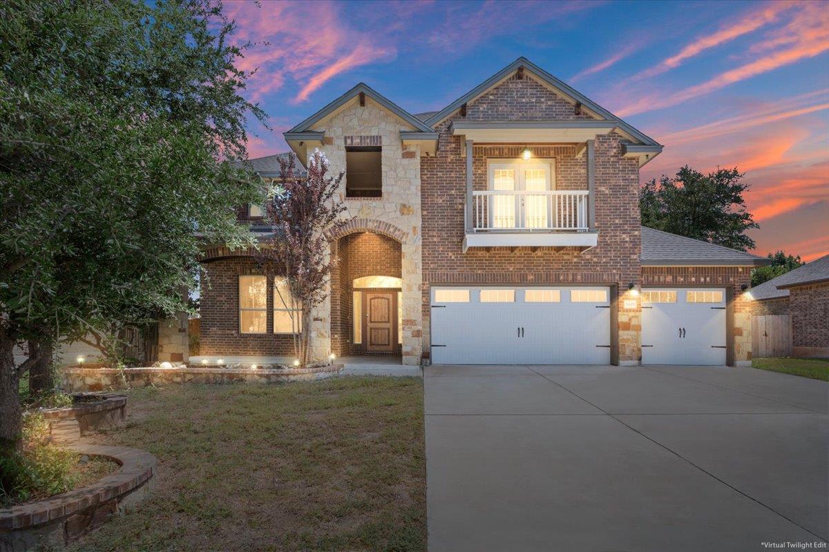 5805 Fenton LN