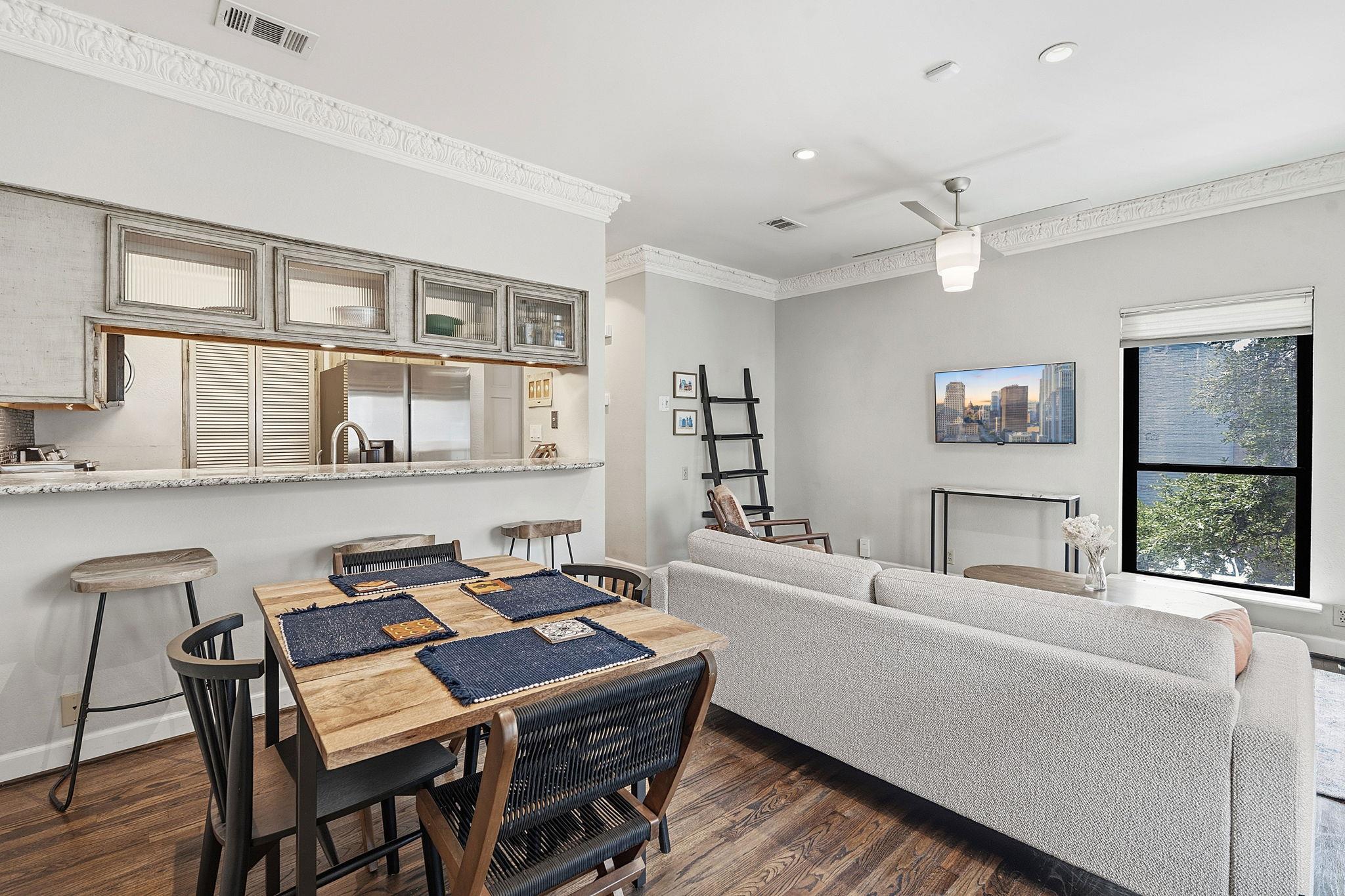 802 1st ST #202 — photo 4