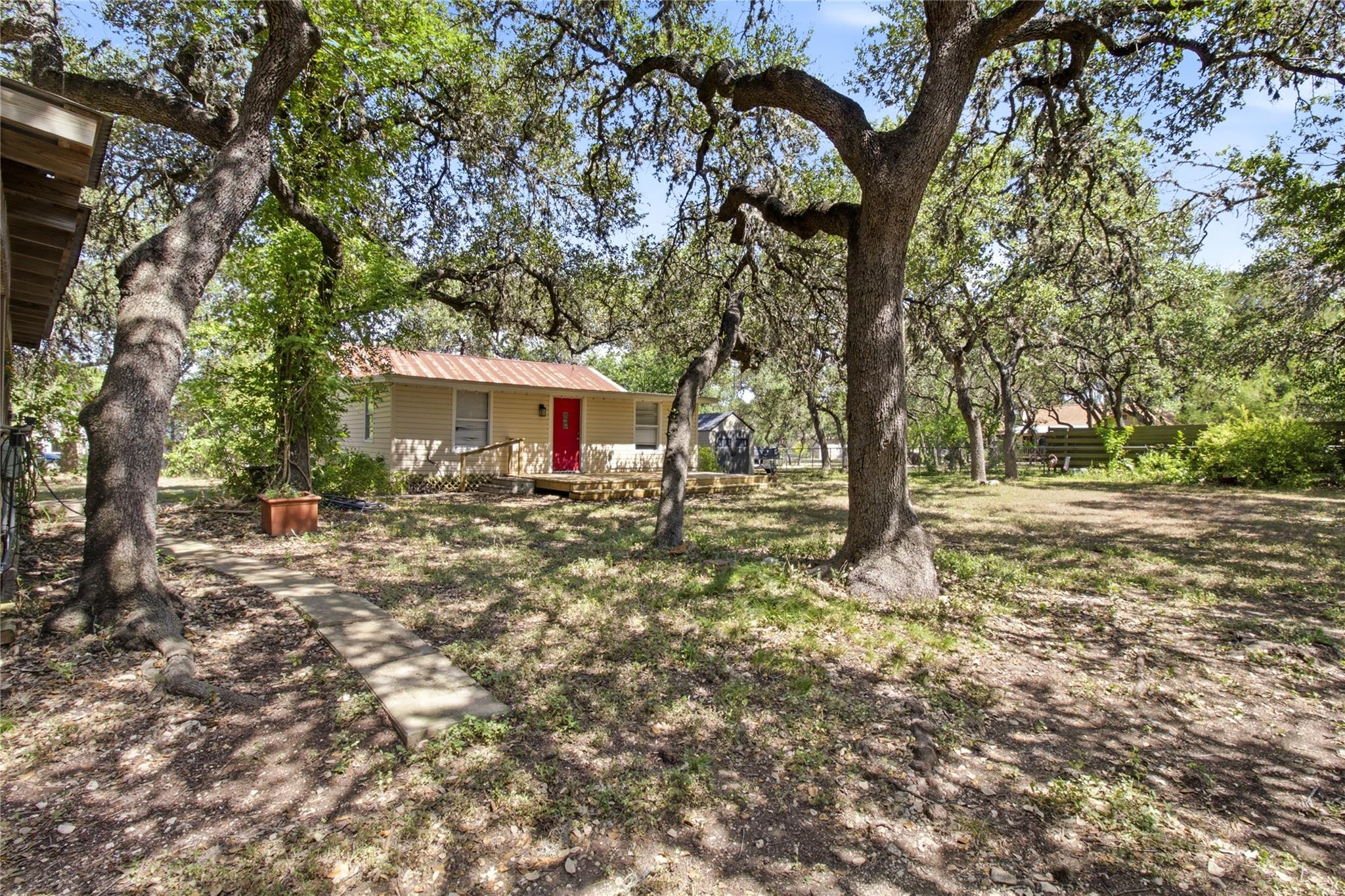 606 Harmons WAY — photo 4