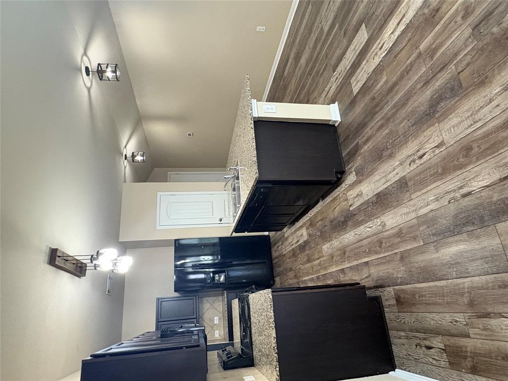 3509 Ortman DR — photo 4