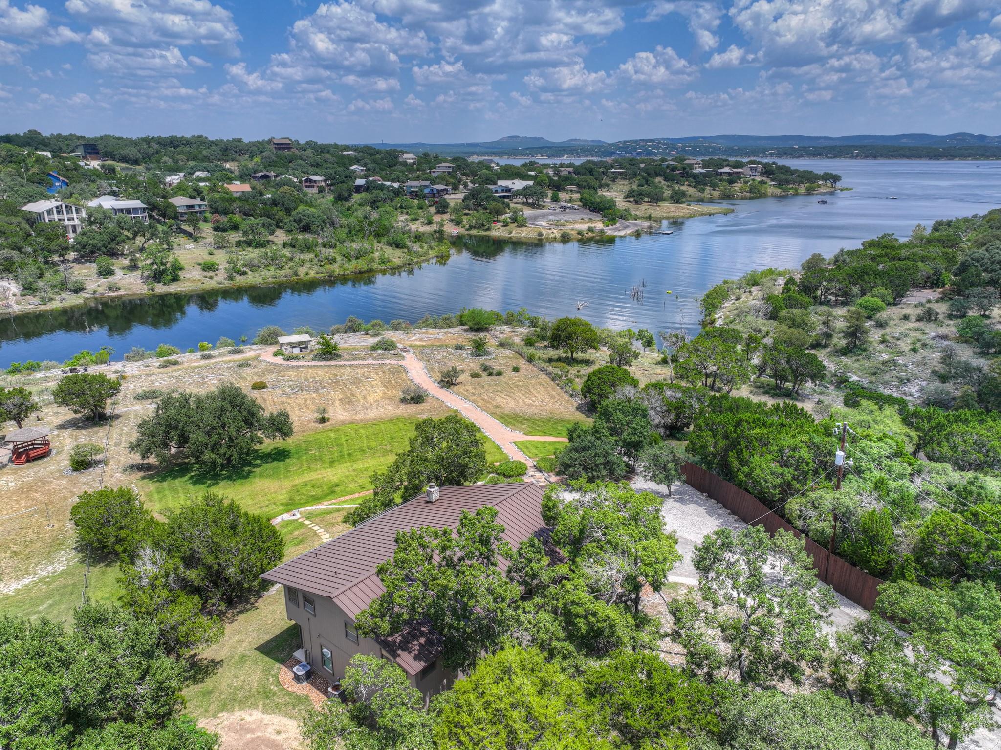 435 Nancy DR