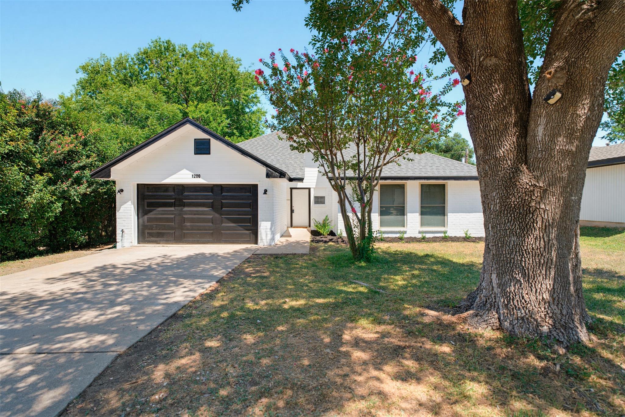 1200 Nottingham Hill RD