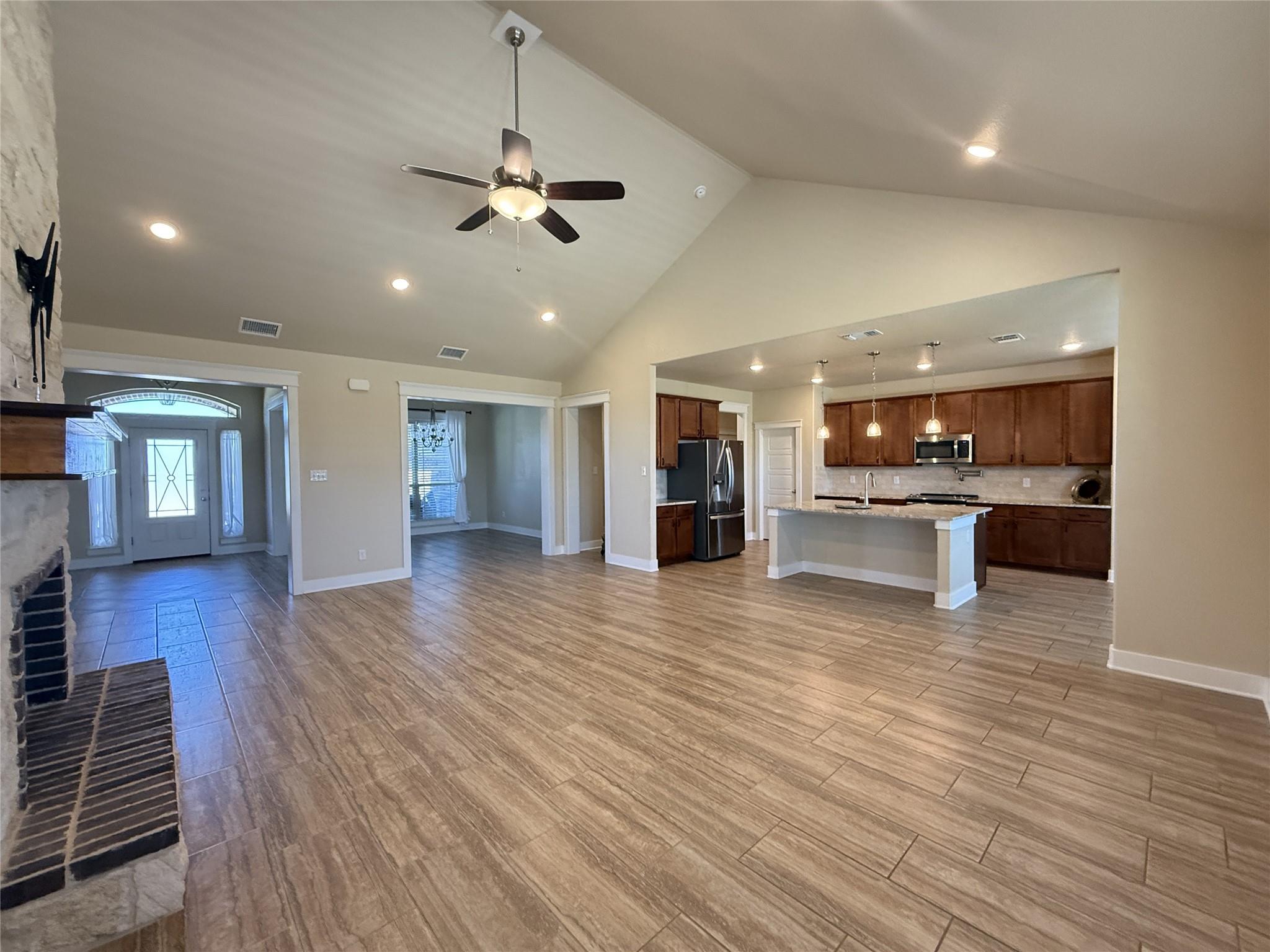 746 Northern Hills DR — photo 5