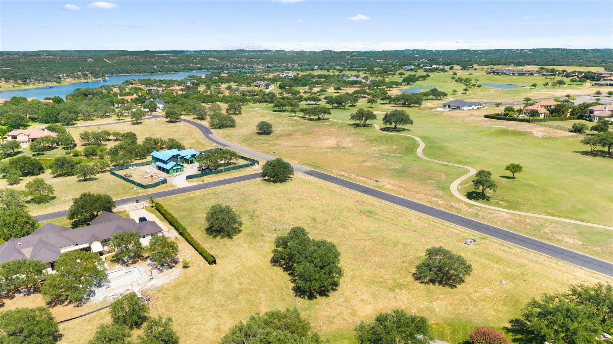 25801 Cliff CV — photo 3