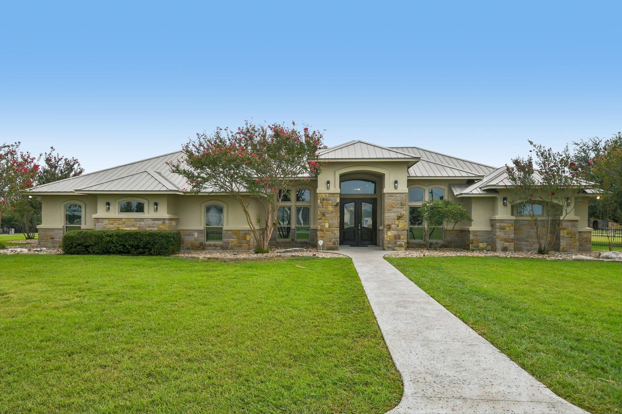 6258 Miller LN