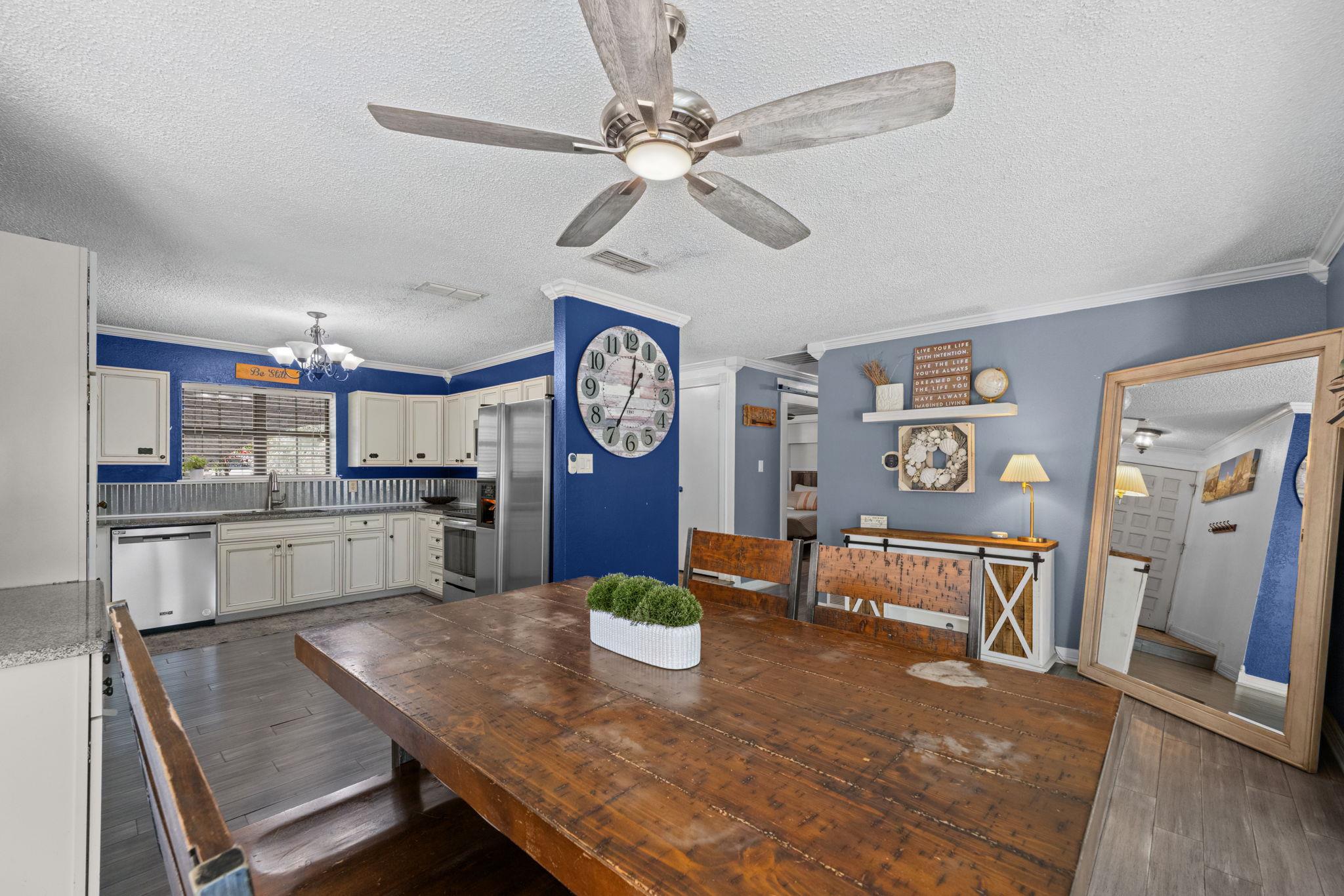 349 Arrowhead Point RD — photo 4
