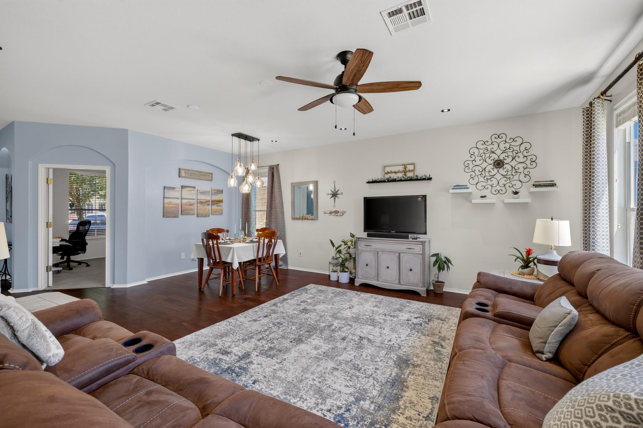 213 Inca Dove LN — photo 4