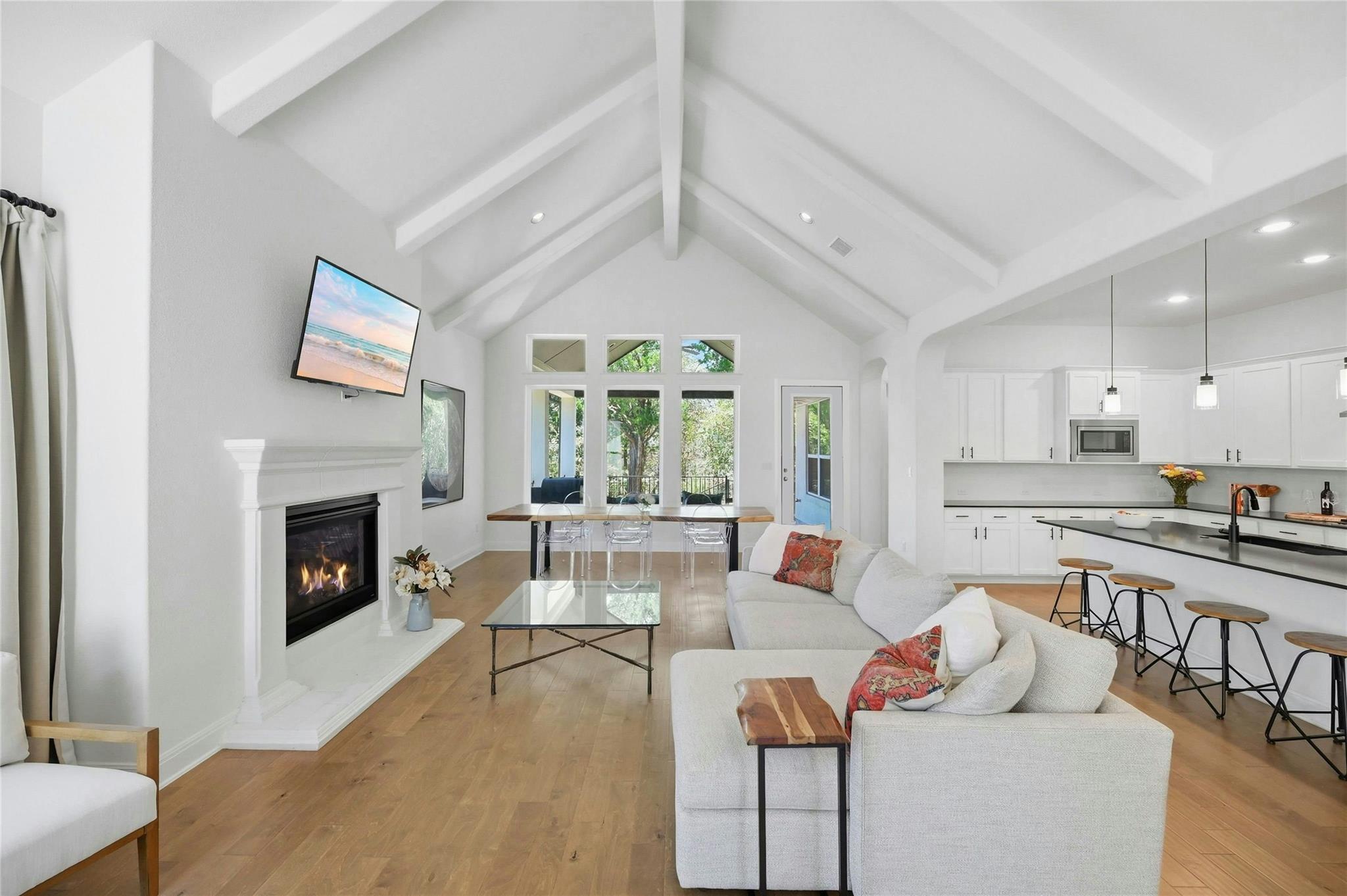 140 Kellogg LN