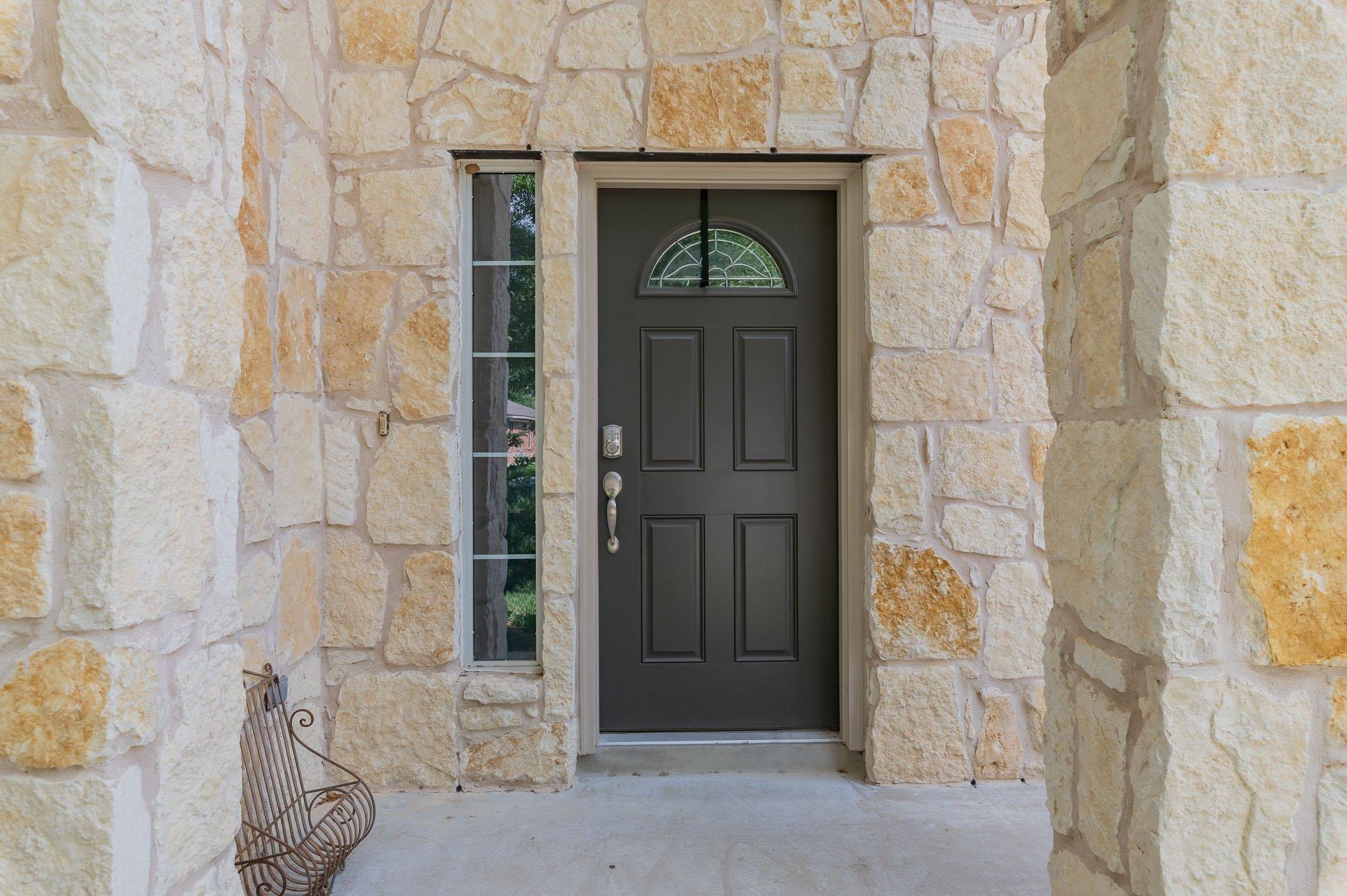 4004 Rocky Shore LN — photo 3