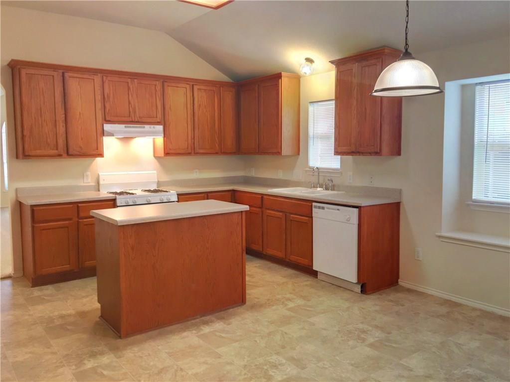 3401 Longhorn TRL — photo 5