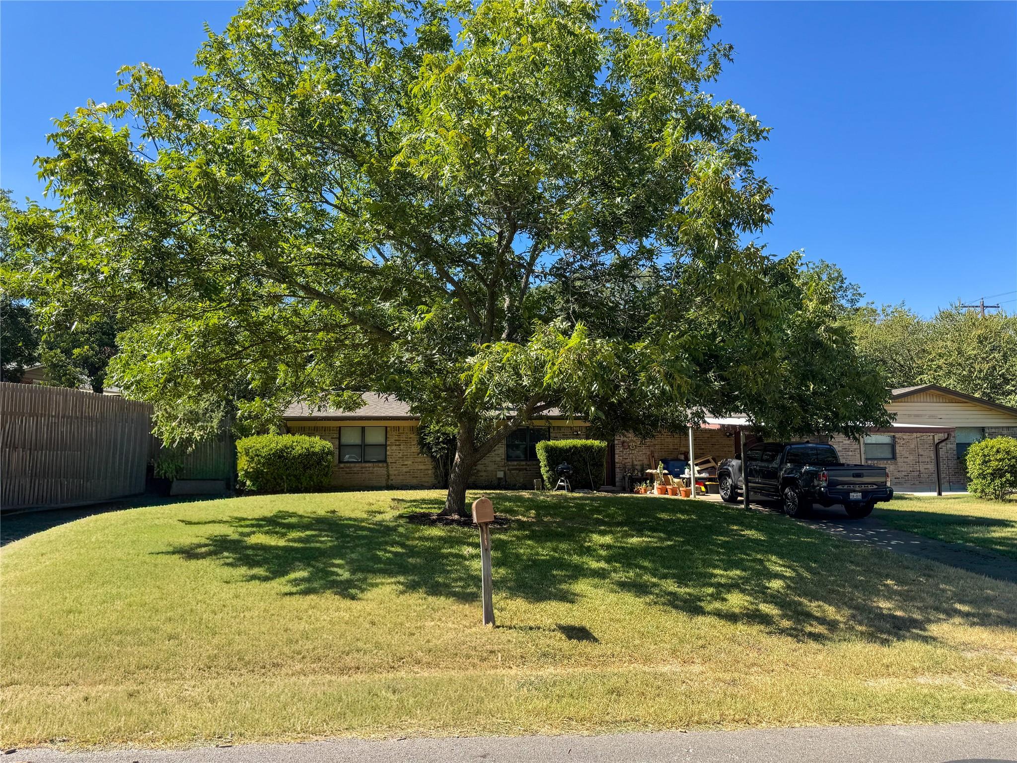 601 Covington DR #A & B — photo 3