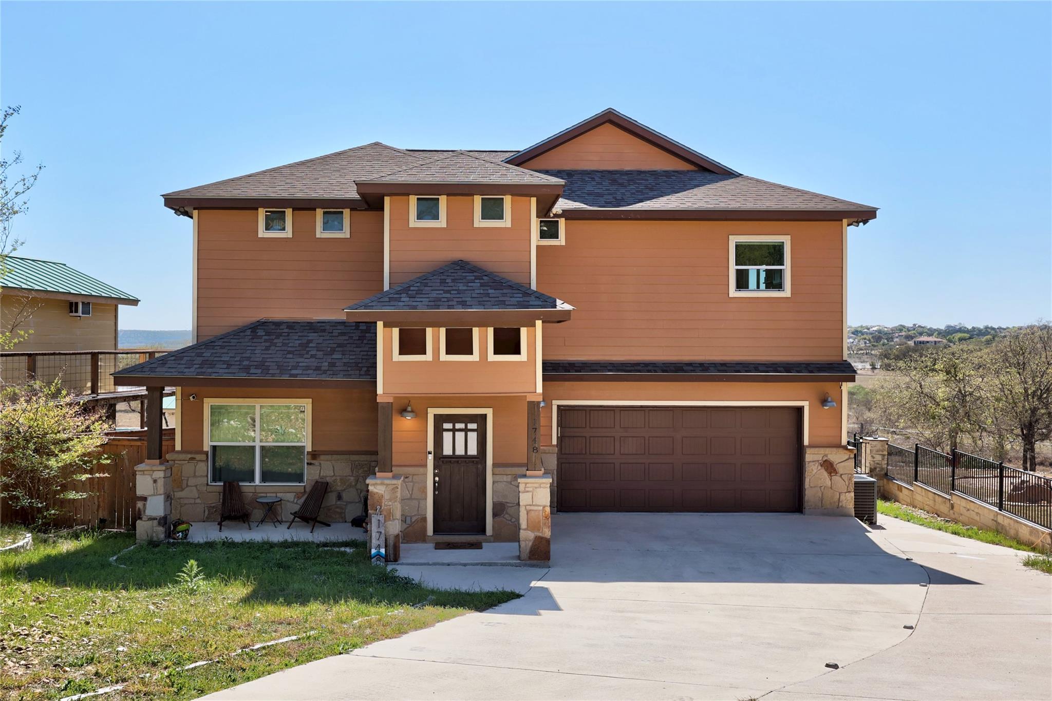 1748 Lakeshore DR
