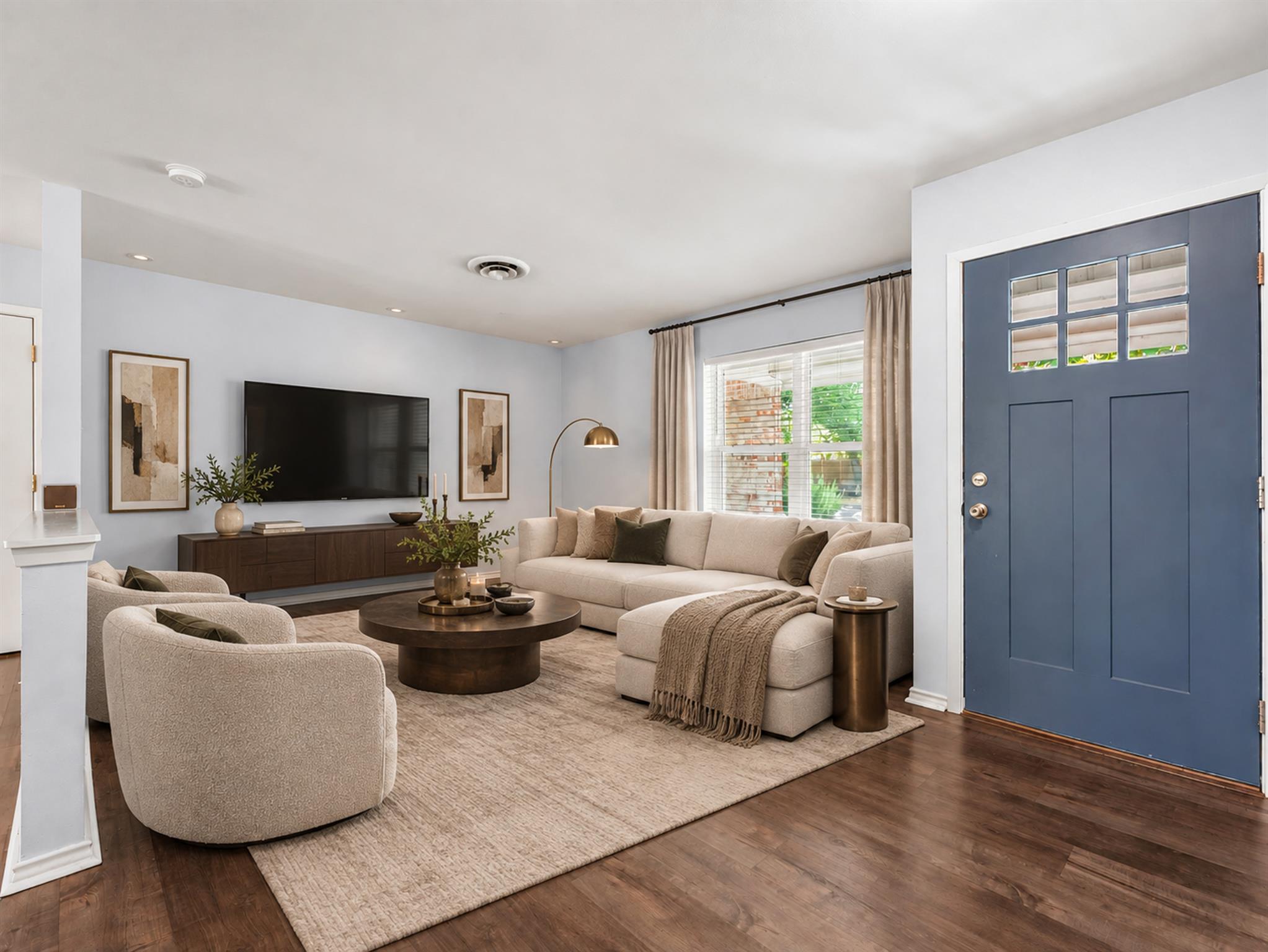8010 Camden DR — photo 3