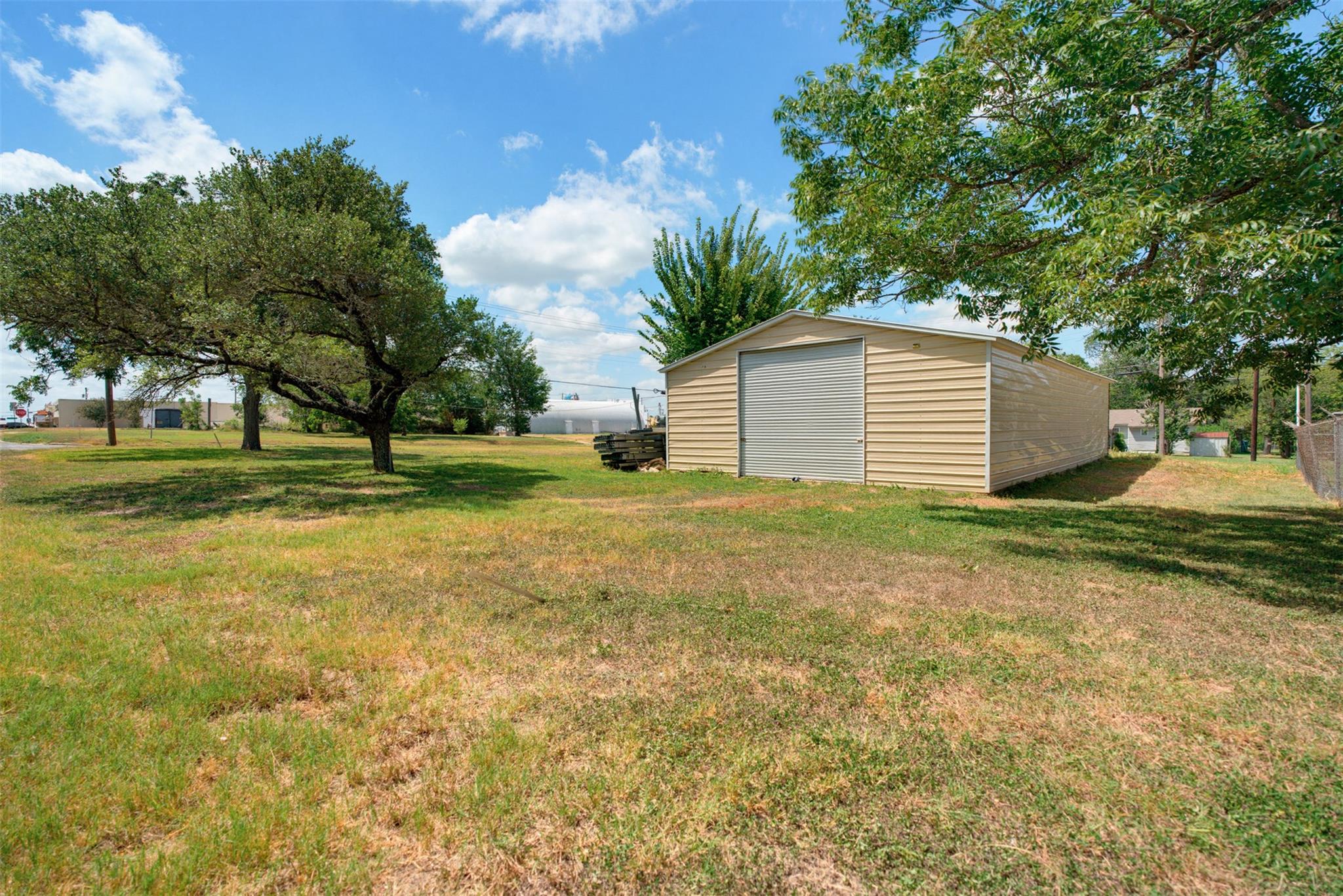 127 Davilla Ave