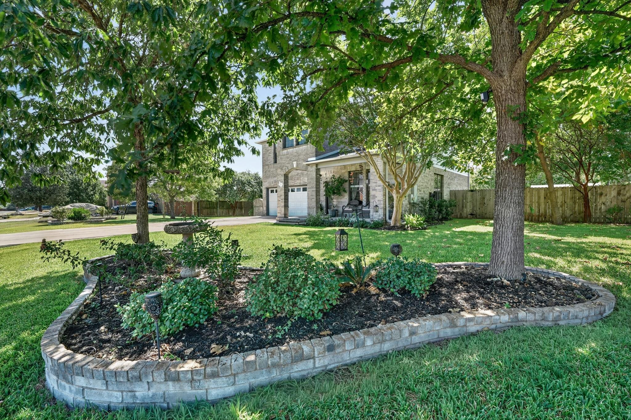213 Silver Lace LN — photo 3