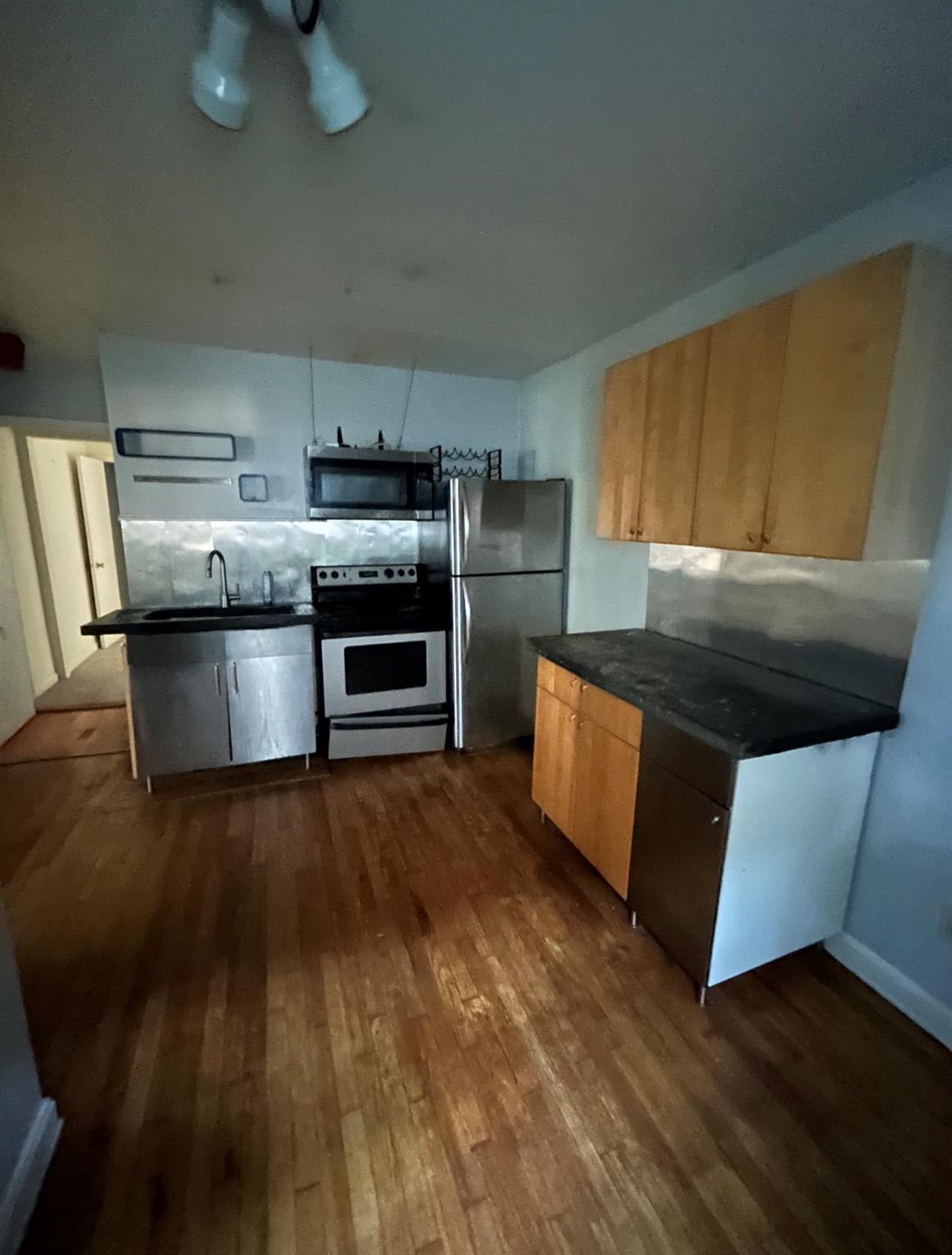 4701 Harmon Ave — photo 4