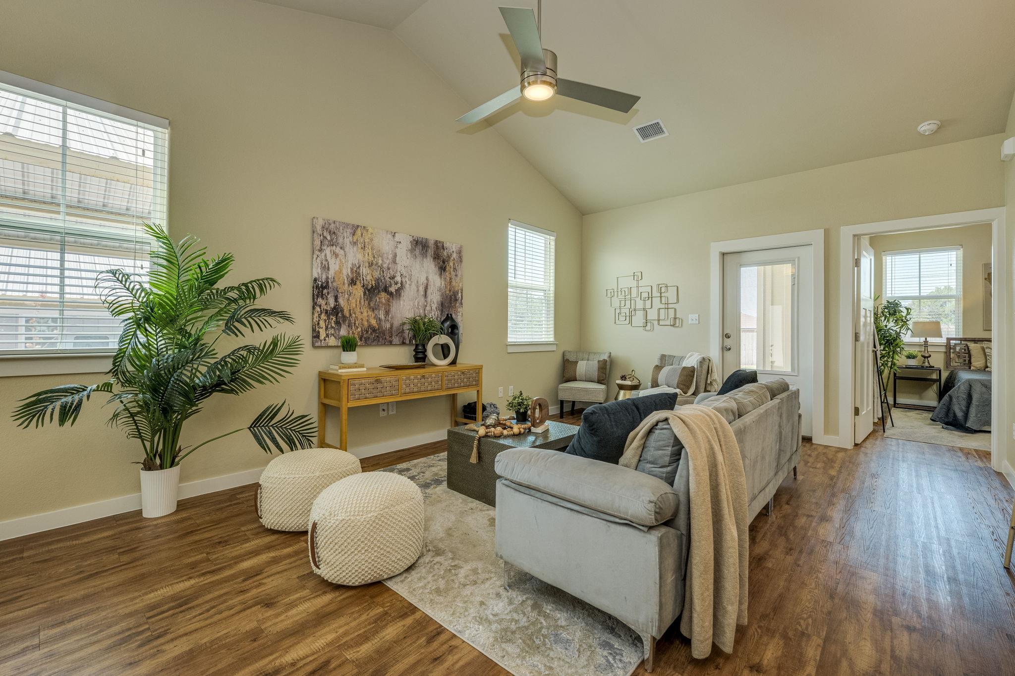 240 Rose DR #A — photo 4