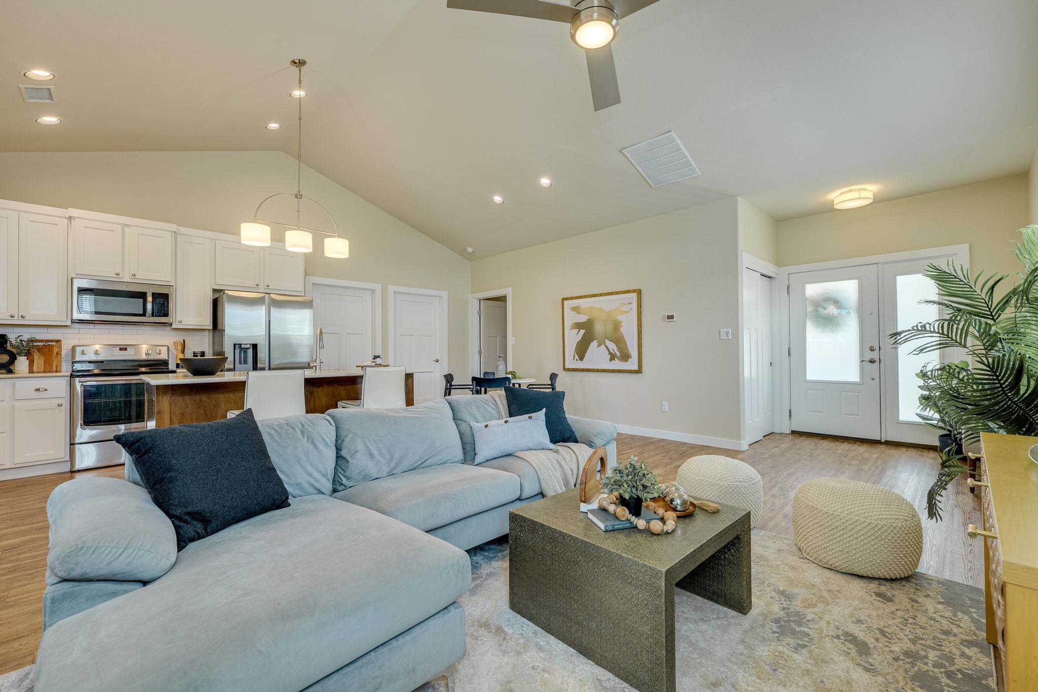 240 Rose DR #A — photo 5