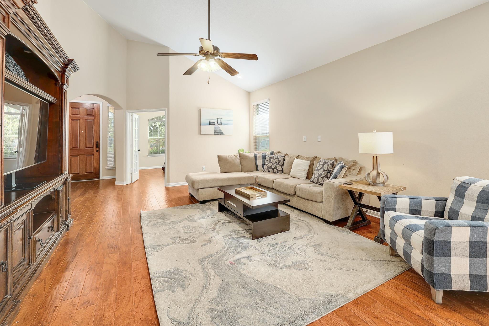 16213 Cantania CV — photo 5