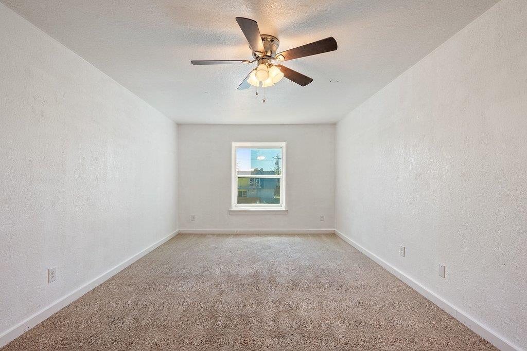 300 Croslin ST #106 — photo 4