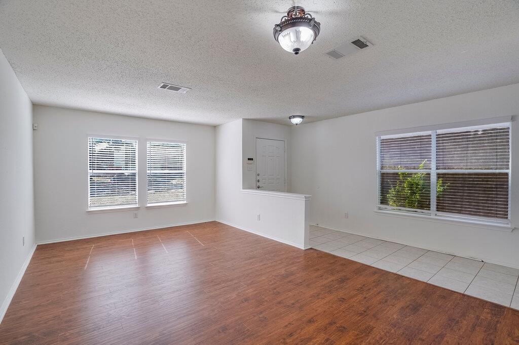 2602 Stapleford DR — photo 3