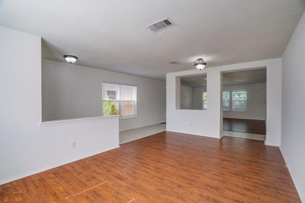 2602 Stapleford DR — photo 4