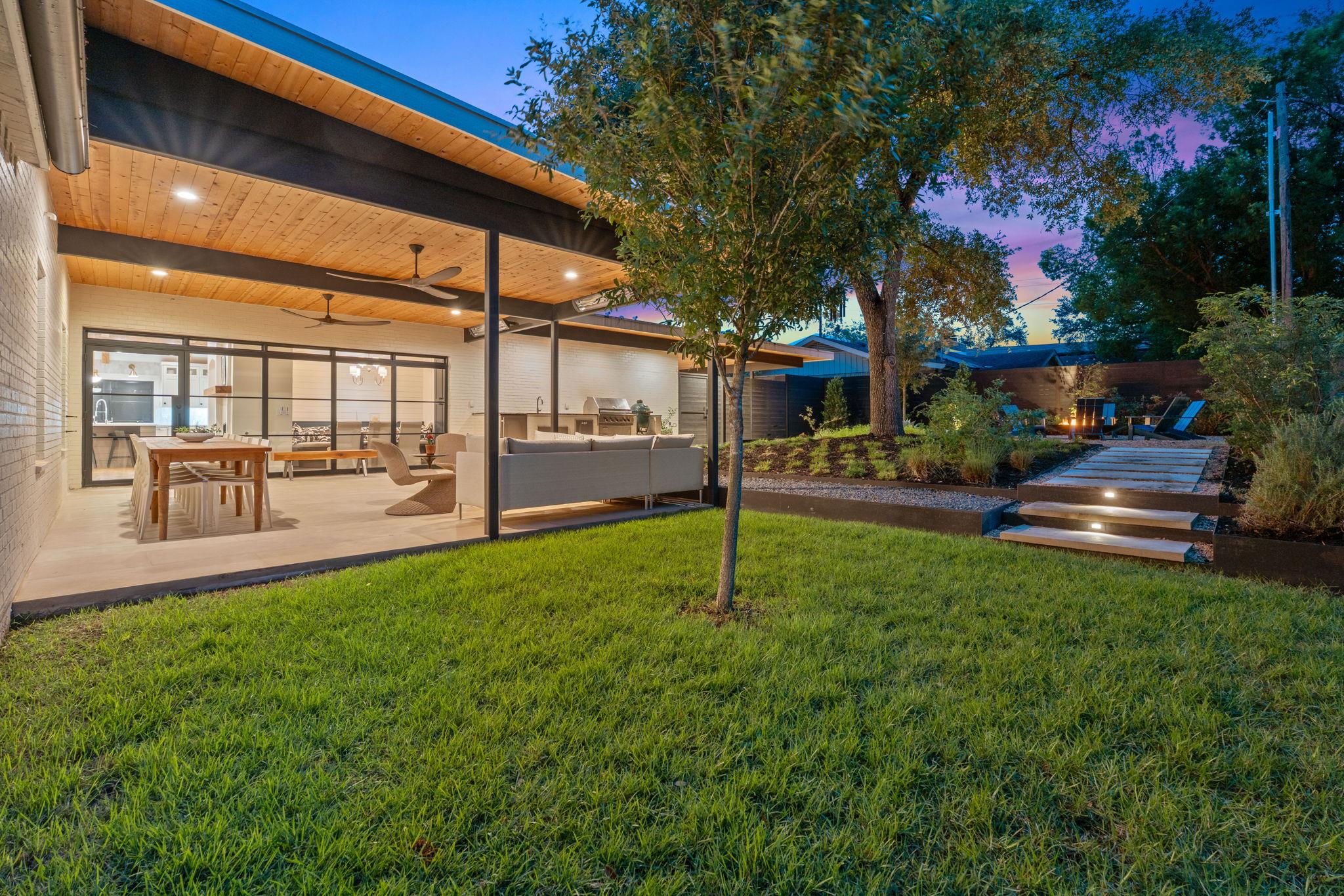 5823 Trailridge DR — photo 3