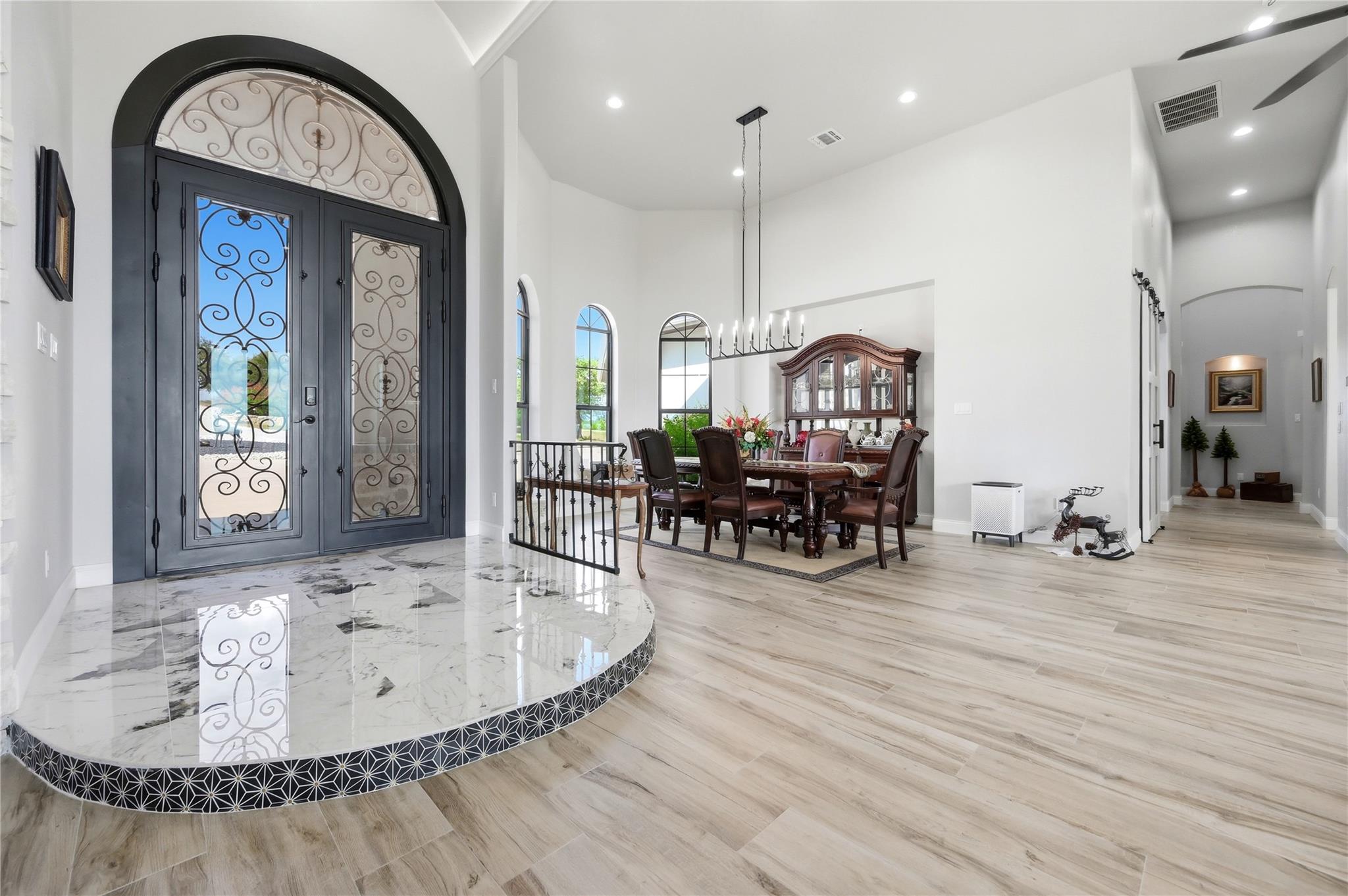 2160 Senora RDG — photo 4