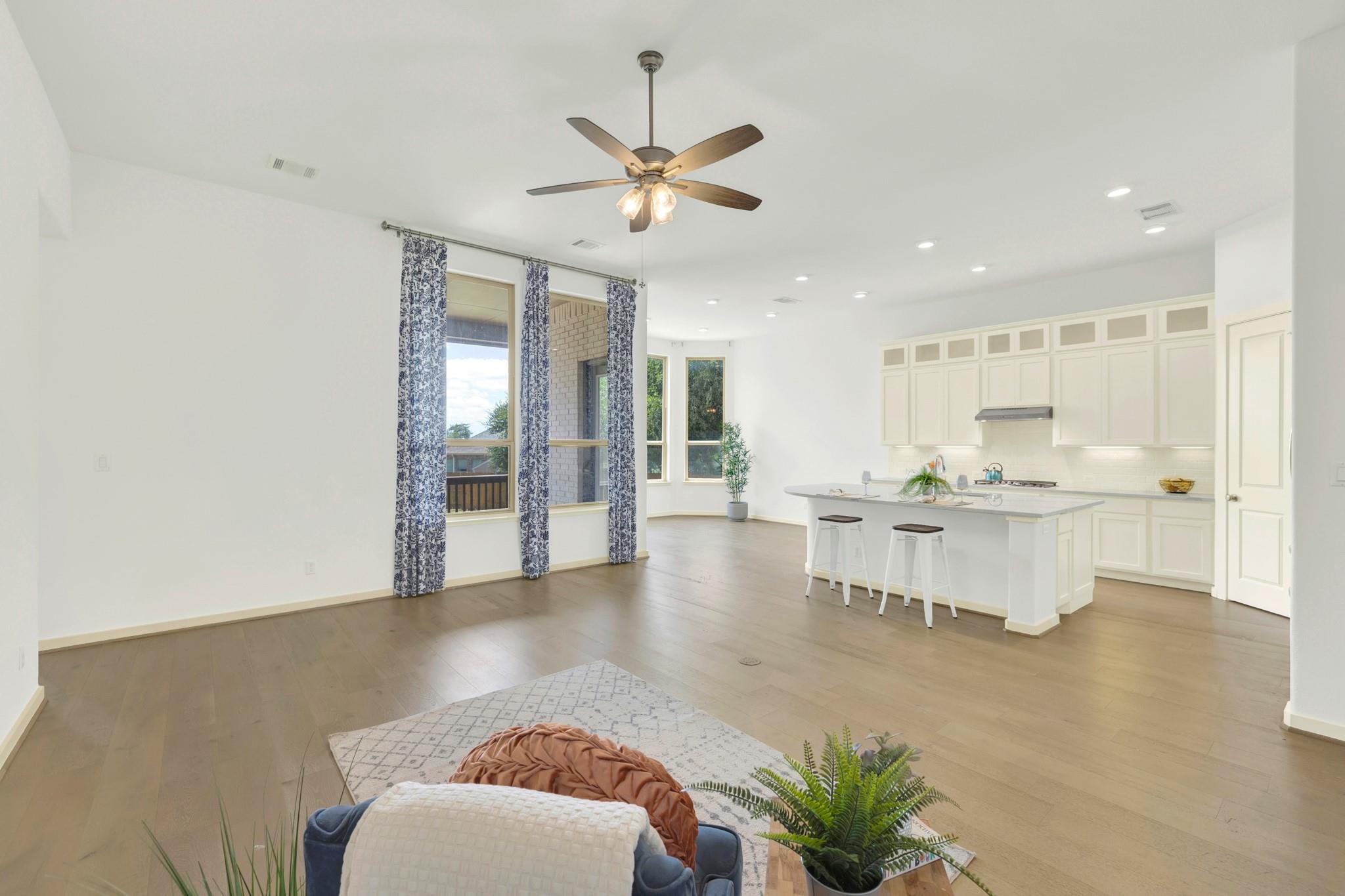 209 Lady Bug RD — photo 4