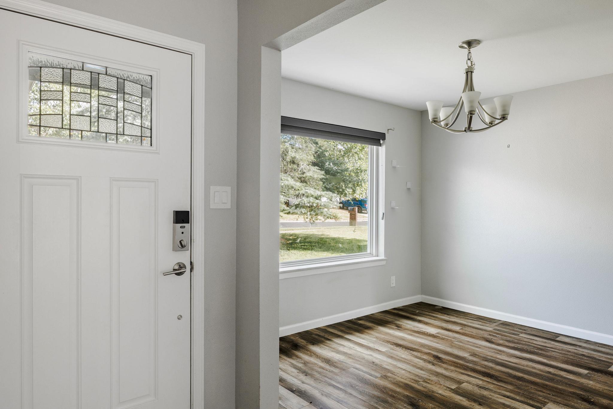 6101 London DR — photo 3