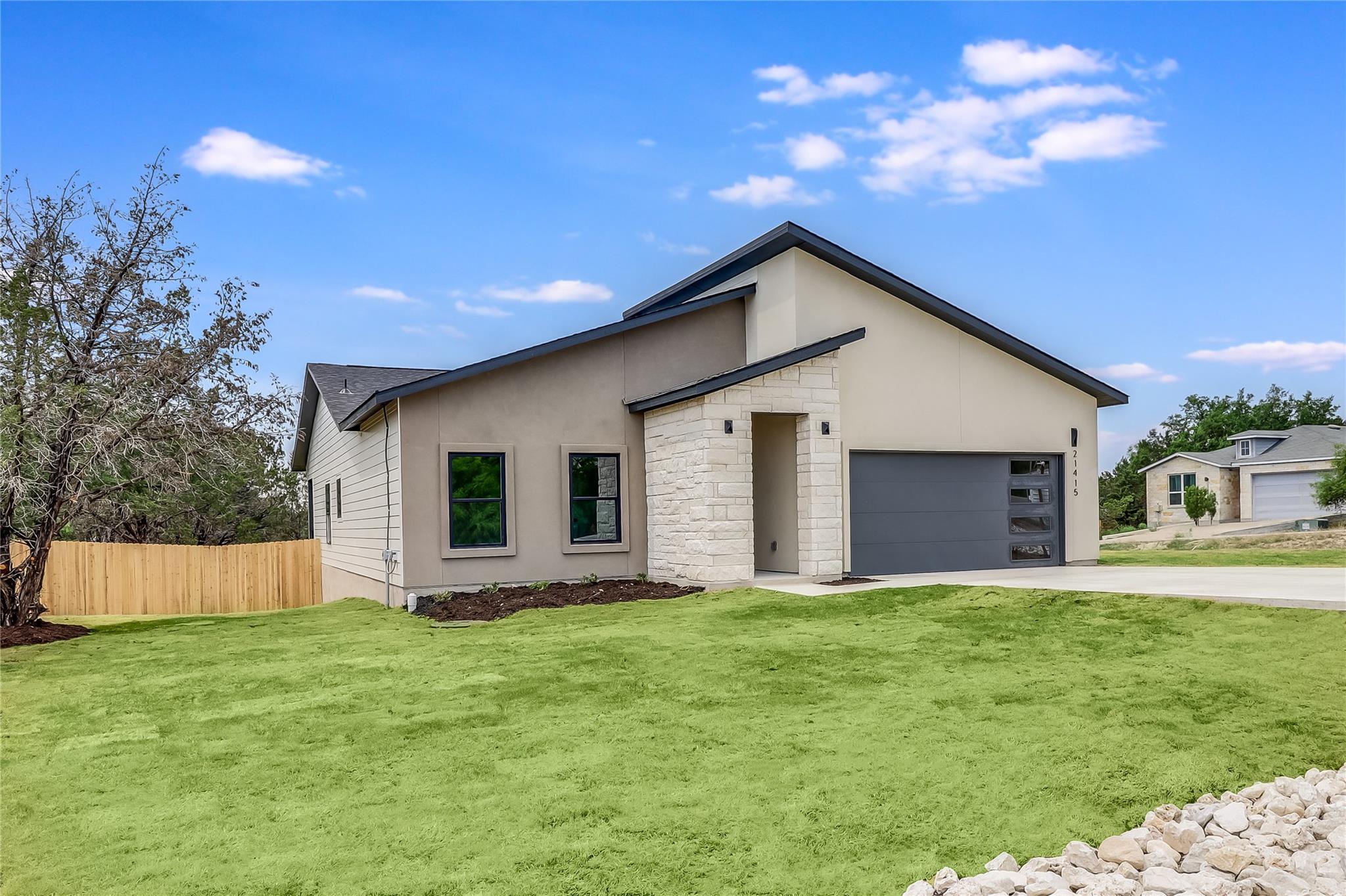 21415 Highland Lake DR