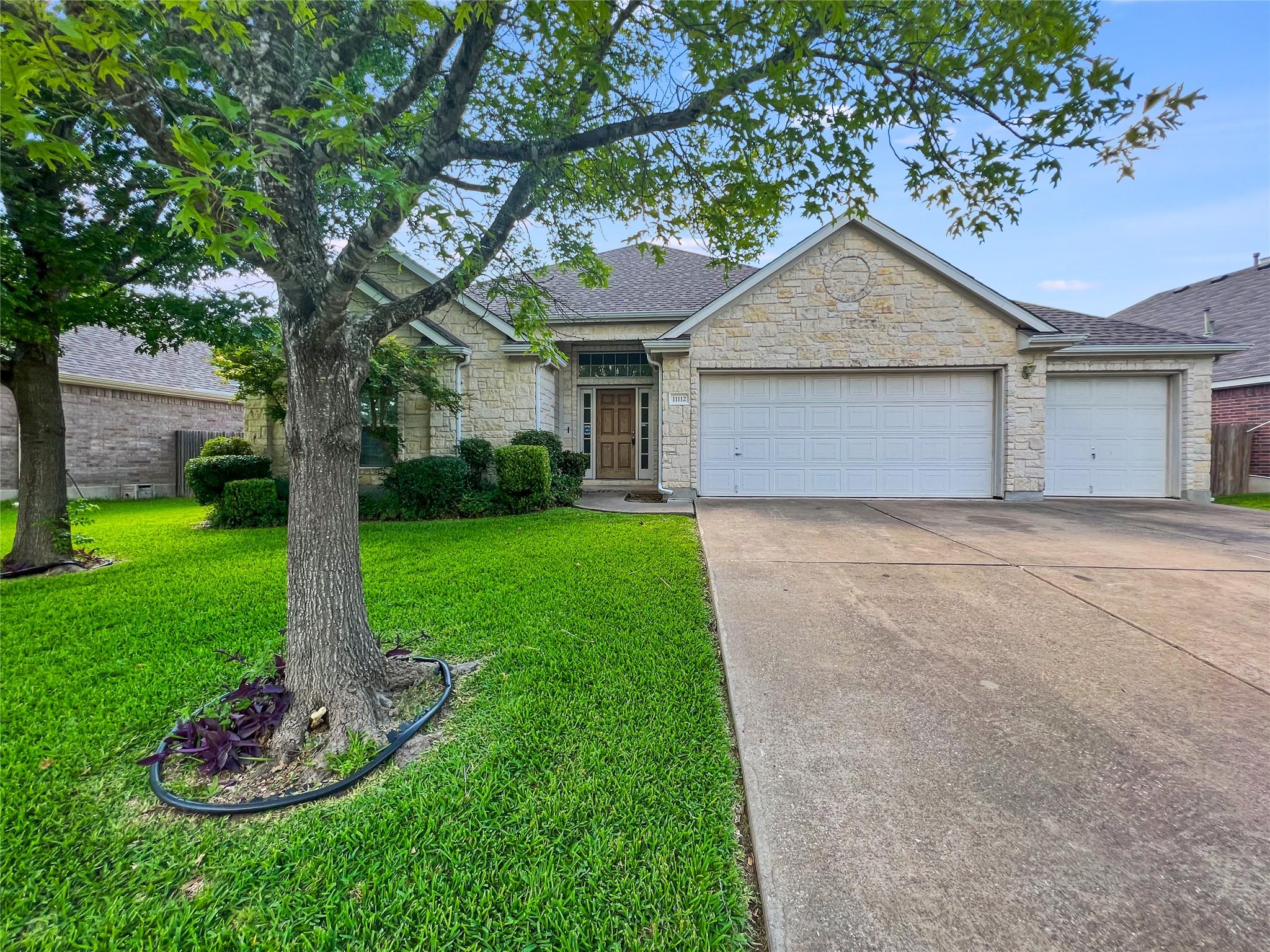11112 Jockey Bluff DR — photo 3