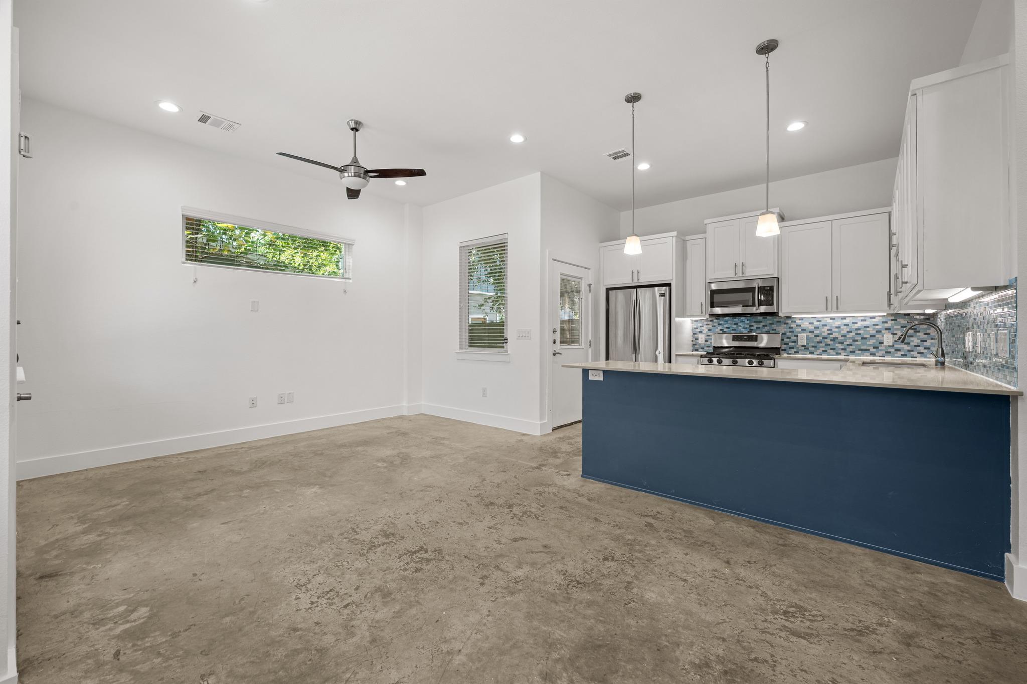 1003 Valdez ST #A — photo 4