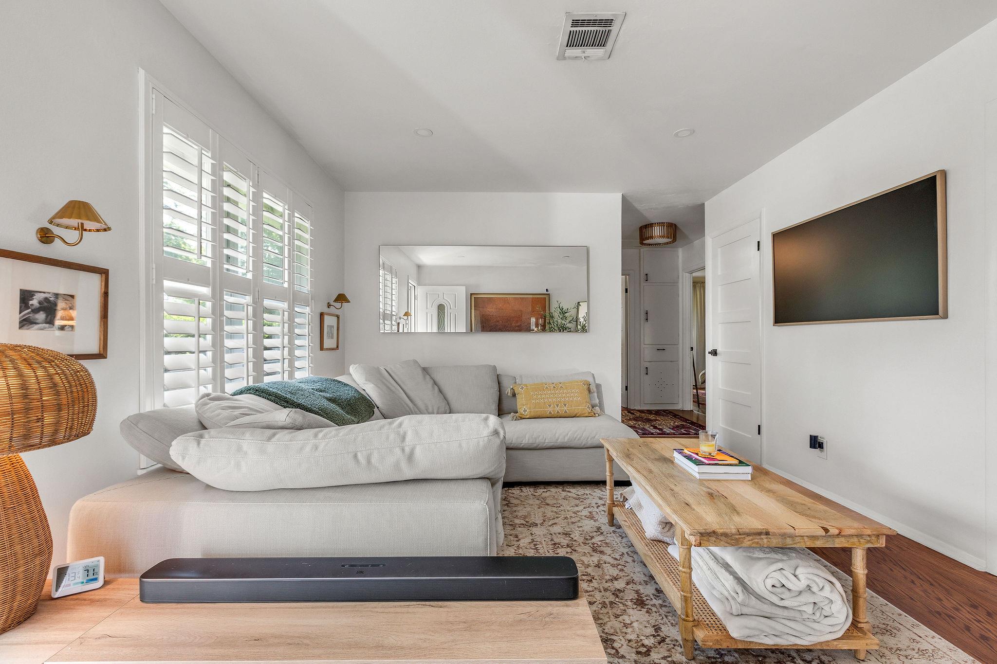 1815 Ashby Ave — photo 3