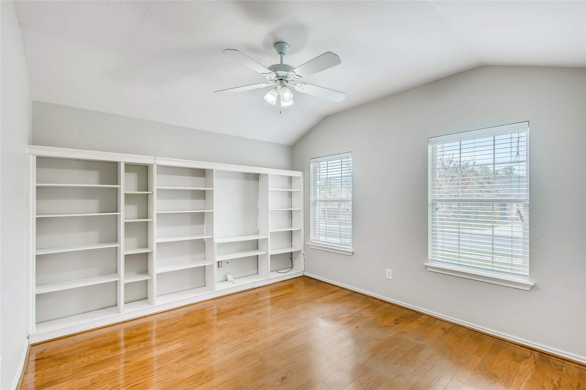 1504 Julianas WAY — photo 3