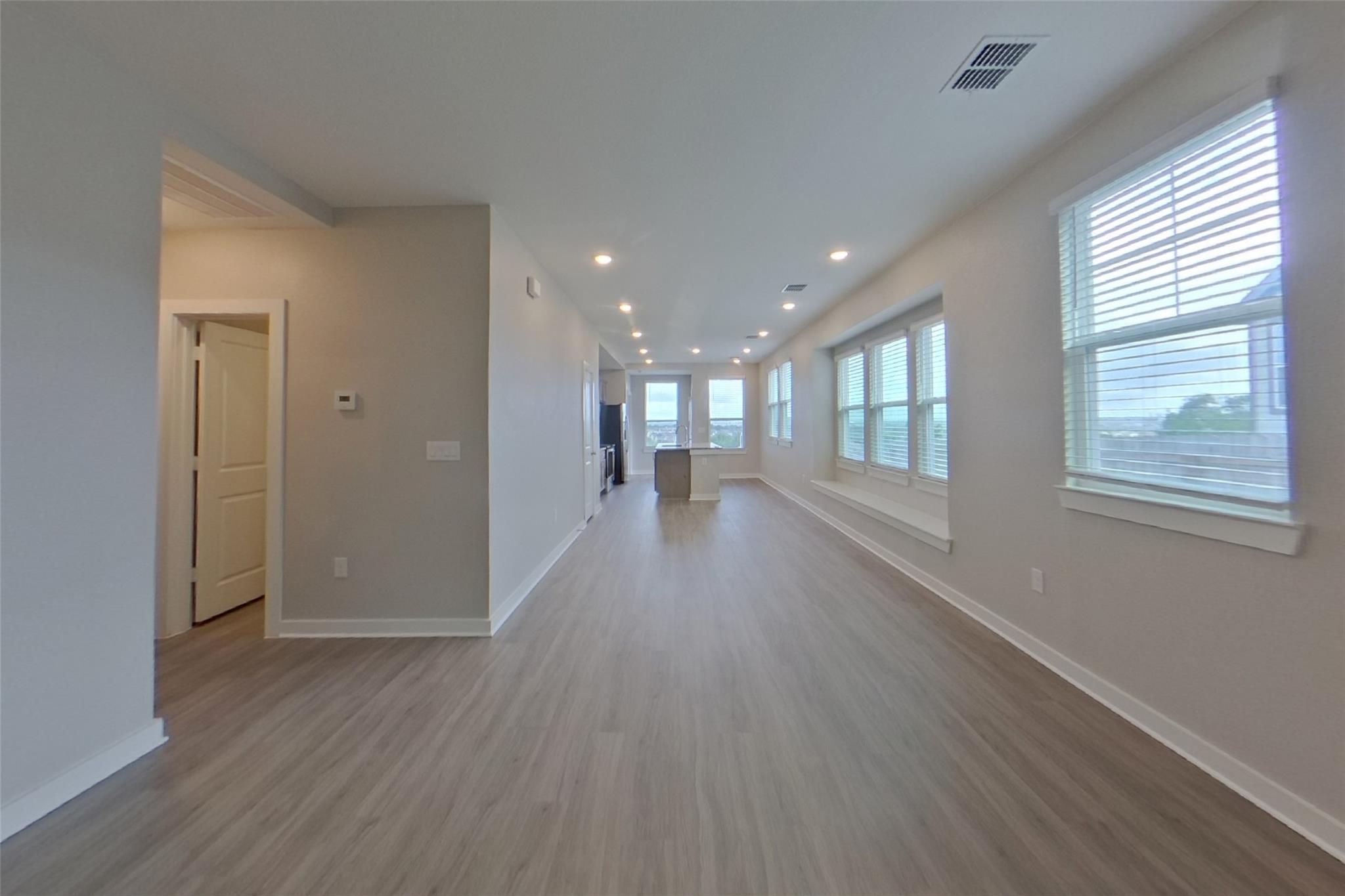 445 Raglands RD — photo 3