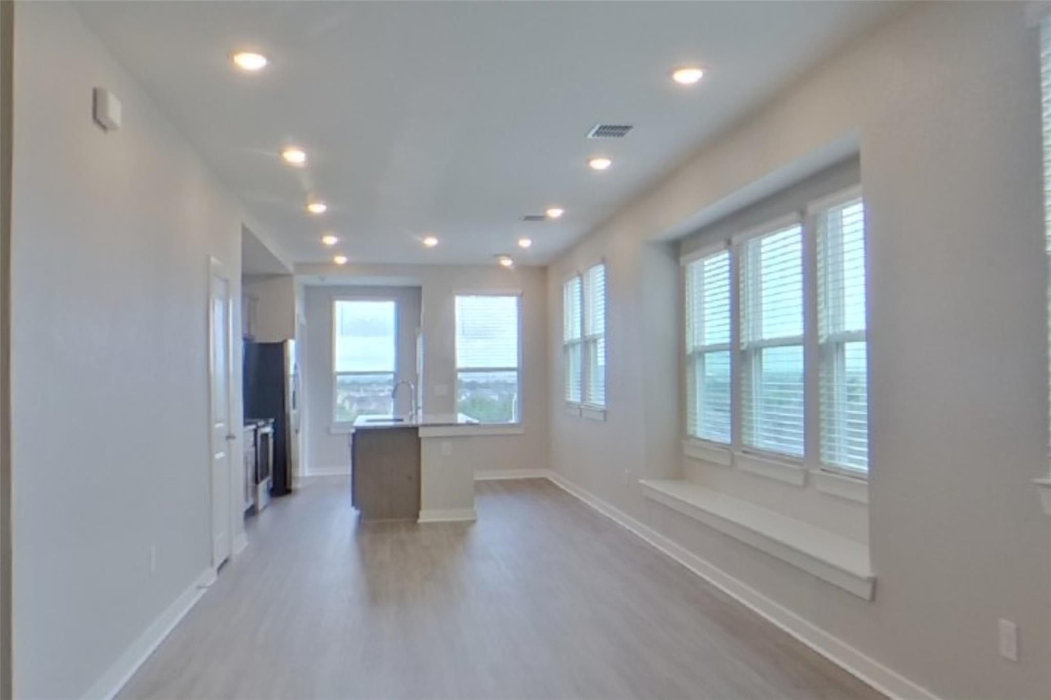 445 Raglands RD — photo 4