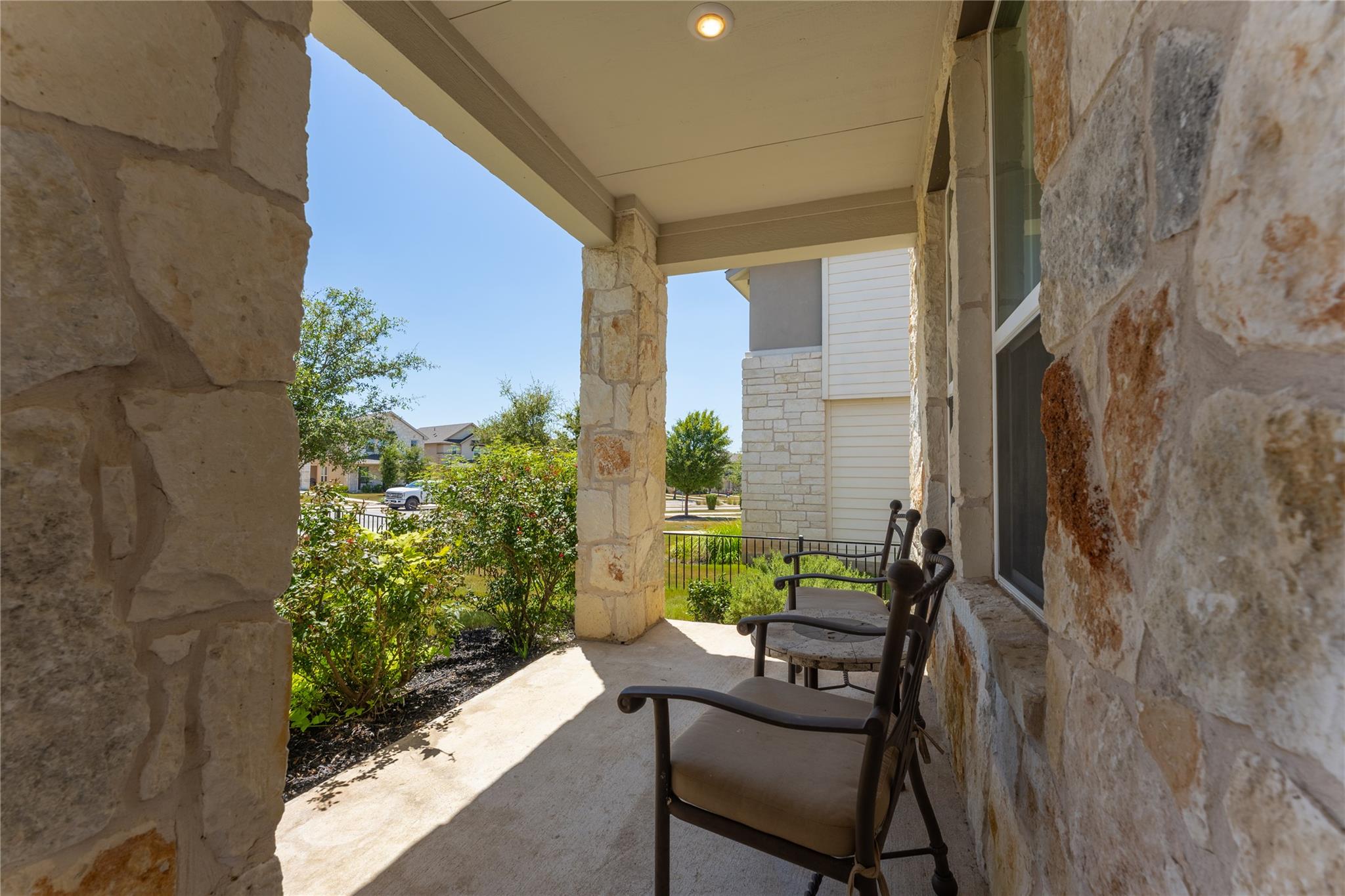 917 Lone Peak WAY — photo 4