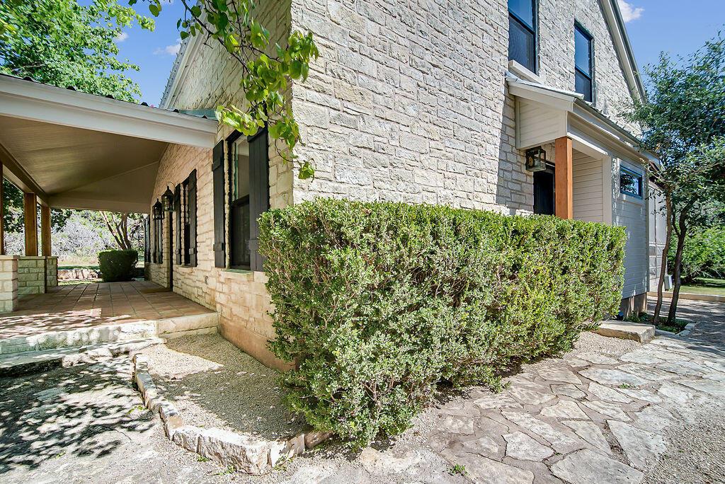 146 Hillside DR — photo 4