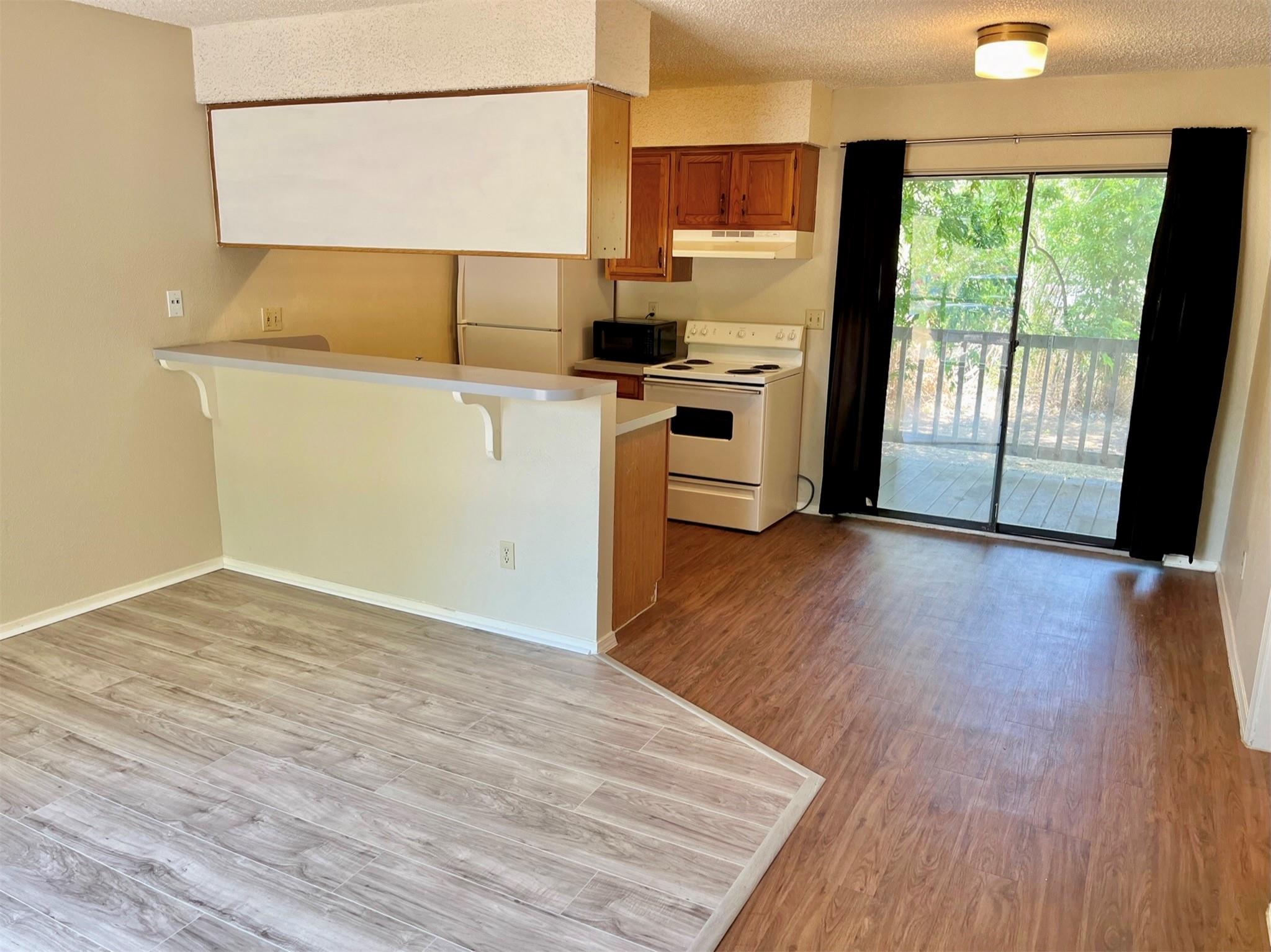 112 Hillside CV #B — photo 4