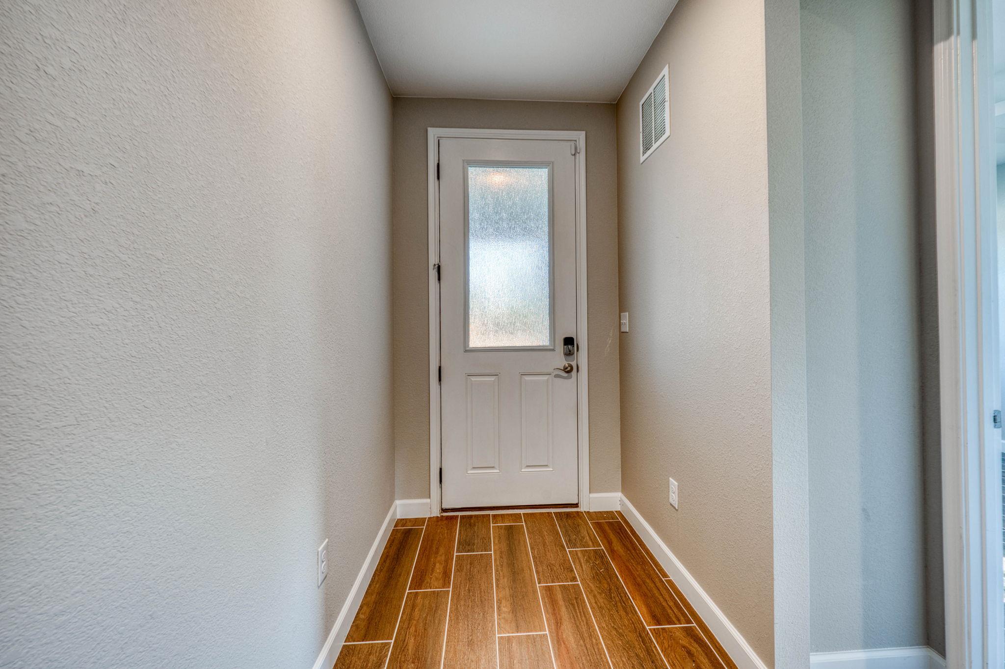 101 Plumbago LN — photo 5