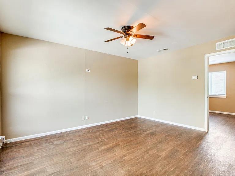 216 Lucas ST #6 — photo 3