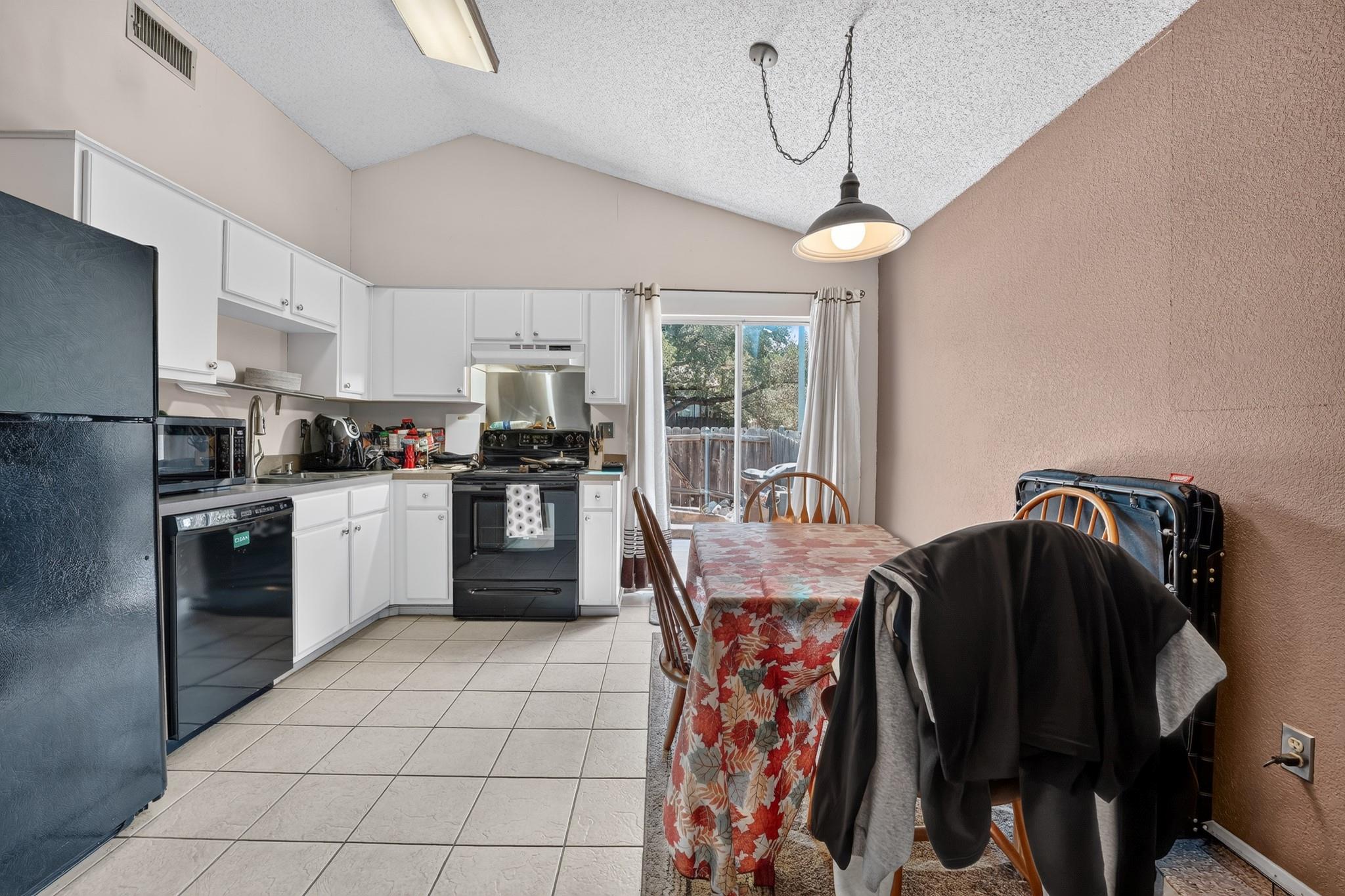 1015 Yager LN #196 — photo 4